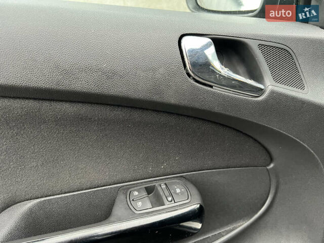 Чорний Опель Корса, об'ємом двигуна 1.25 л та пробігом 205 тис. км за 5399 $, фото 8 на Automoto.ua