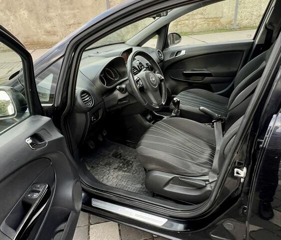 Чорний Опель Корса, об'ємом двигуна 1.2 л та пробігом 239 тис. км за 4599 $, фото 15 на Automoto.ua