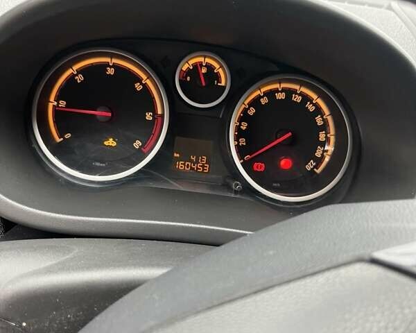 Чорний Опель Корса, об'ємом двигуна 1.25 л та пробігом 161 тис. км за 5000 $, фото 2 на Automoto.ua