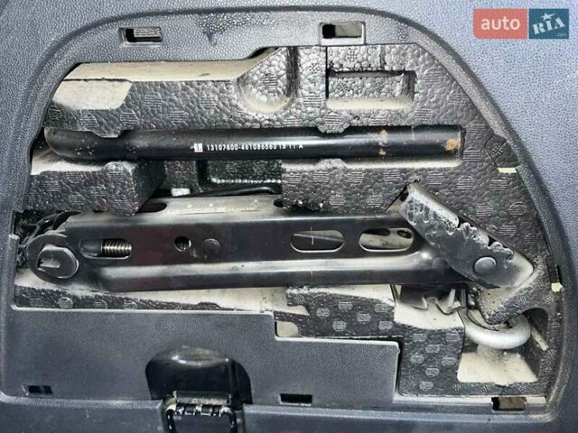 Чорний Опель Корса, об'ємом двигуна 1.25 л та пробігом 161 тис. км за 5000 $, фото 8 на Automoto.ua