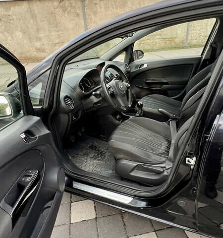 Чорний Опель Корса, об'ємом двигуна 1.23 л та пробігом 239 тис. км за 4599 $, фото 15 на Automoto.ua