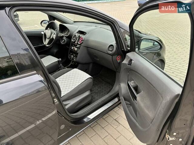 Чорний Опель Корса, об'ємом двигуна 1.2 л та пробігом 225 тис. км за 4500 $, фото 13 на Automoto.ua