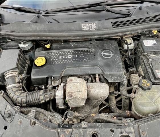 Чорний Опель Корса, об'ємом двигуна 1.2 л та пробігом 239 тис. км за 4599 $, фото 19 на Automoto.ua