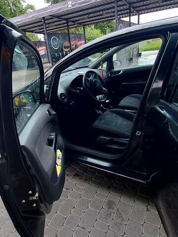 Черный Опель Корса, объемом двигателя 1.25 л и пробегом 218 тыс. км за 5800 $, фото 4 на Automoto.ua