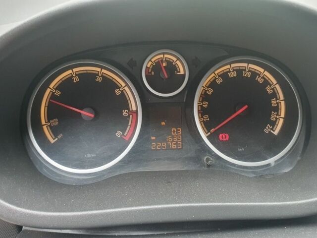 Чорний Опель Корса, об'ємом двигуна 1.25 л та пробігом 255 тис. км за 3900 $, фото 15 на Automoto.ua