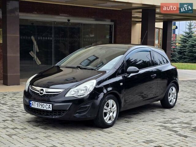 Черный Опель Корса, объемом двигателя 1.25 л и пробегом 134 тыс. км за 3900 $, фото 2 на Automoto.ua