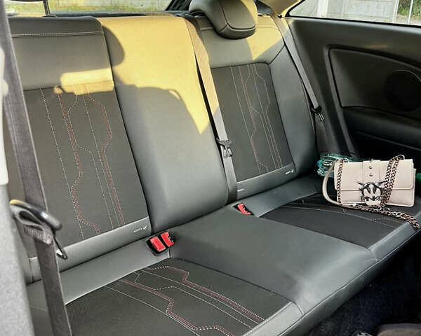 Черный Опель Корса, объемом двигателя 1.4 л и пробегом 210 тыс. км за 5550 $, фото 8 на Automoto.ua