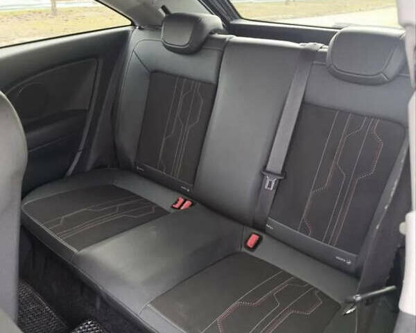 Черный Опель Корса, объемом двигателя 1.4 л и пробегом 210 тыс. км за 5550 $, фото 5 на Automoto.ua