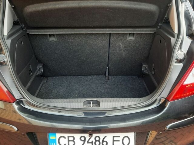 Опель Корса 2012 в Чернигове на Automoto.ua Черный Опель Корса, объемом двигателя 1.4 л и пробегом 146 тыс. км за 7100 $, фото 8 на Automoto.ua