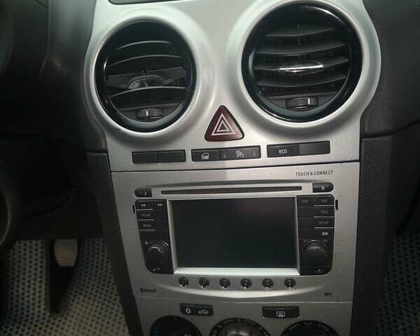 Чорний Опель Корса, об'ємом двигуна 1.3 л та пробігом 286 тис. км за 4500 $, фото 15 на Automoto.ua