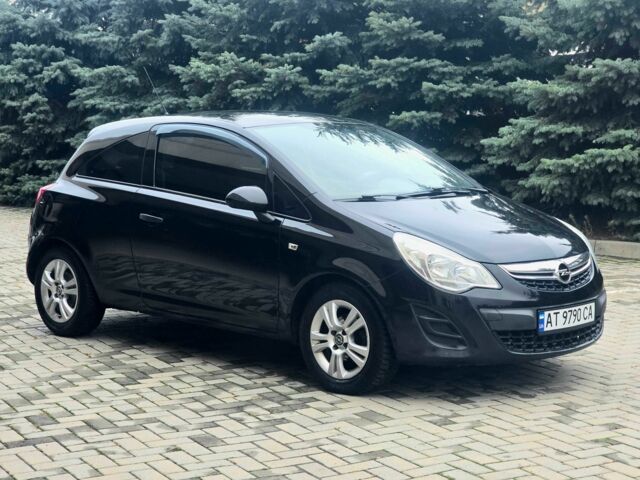 Черный Опель Корса, объемом двигателя 1.2 л и пробегом 134 тыс. км за 3900 $, фото 8 на Automoto.ua
