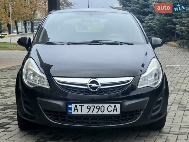 Черный Опель Корса, объемом двигателя 1.25 л и пробегом 134 тыс. км за 3900 $, фото 4 на Automoto.ua