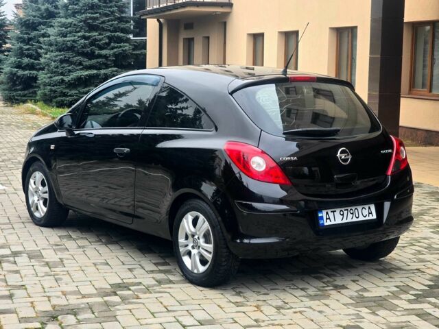 Черный Опель Корса, объемом двигателя 1.2 л и пробегом 134 тыс. км за 3900 $, фото 4 на Automoto.ua