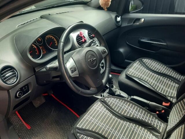 Опель Корса 2012 в Чернигове на Automoto.ua Черный Опель Корса, объемом двигателя 1.4 л и пробегом 146 тыс. км за 7100 $, фото 11 на Automoto.ua