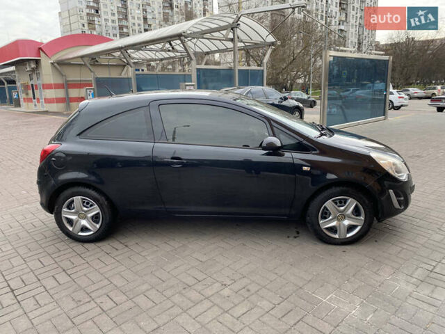 Чорний Опель Корса, об'ємом двигуна 1.23 л та пробігом 120 тис. км за 5999 $, фото 4 на Automoto.ua