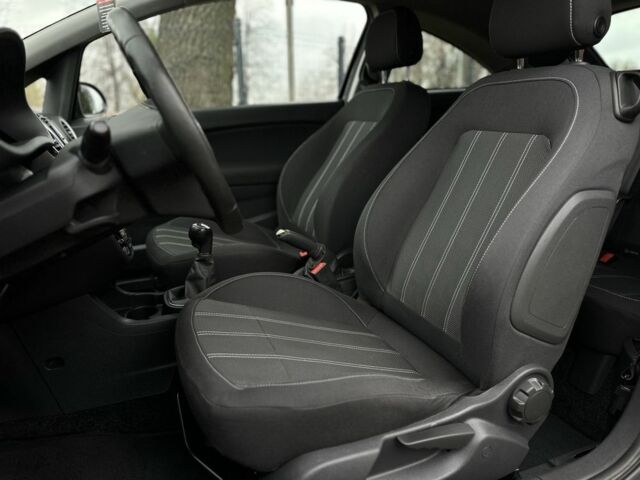 Черный Опель Корса, объемом двигателя 1.4 л и пробегом 232 тыс. км за 6000 $, фото 6 на Automoto.ua