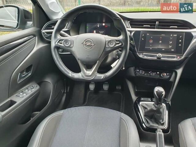 Черный Опель Корса, объемом двигателя 1.2 л и пробегом 57 тыс. км за 12599 $, фото 43 на Automoto.ua