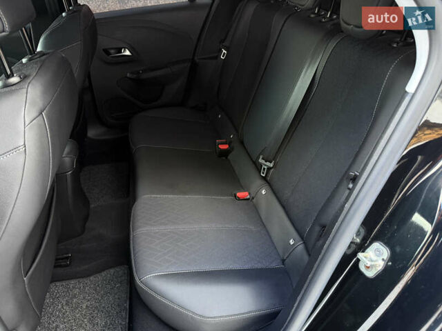 Черный Опель Корса, объемом двигателя 0 л и пробегом 53 тыс. км за 13250 $, фото 30 на Automoto.ua