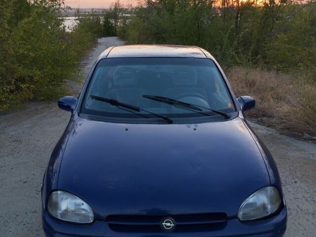 Фиолетовый Опель Корса, объемом двигателя 1.4 л и пробегом 300 тыс. км за 750 $, фото 1 на Automoto.ua