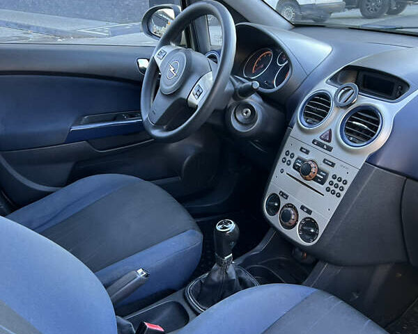 Коричневий Опель Корса, об'ємом двигуна 1.2 л та пробігом 260 тис. км за 2650 $, фото 10 на Automoto.ua