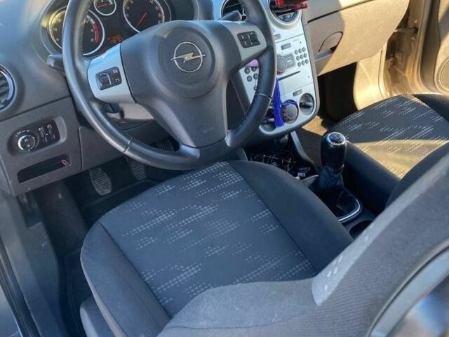 Коричневый Опель Корса, объемом двигателя 1.4 л и пробегом 182 тыс. км за 5203 $, фото 1 на Automoto.ua