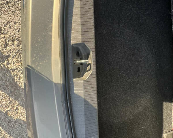 Коричневый Опель Корса, объемом двигателя 1.3 л и пробегом 237 тыс. км за 5700 $, фото 14 на Automoto.ua