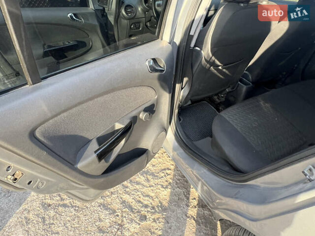 Коричневый Опель Корса, объемом двигателя 1.3 л и пробегом 237 тыс. км за 5700 $, фото 13 на Automoto.ua