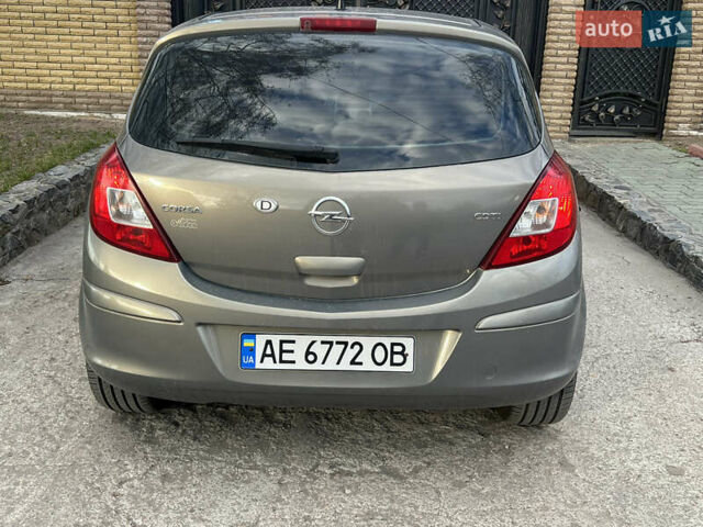 Коричневий Опель Корса, об'ємом двигуна 1.3 л та пробігом 237 тис. км за 5700 $, фото 8 на Automoto.ua