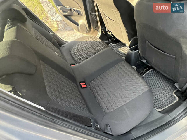 Коричневый Опель Корса, объемом двигателя 1.3 л и пробегом 237 тыс. км за 5700 $, фото 18 на Automoto.ua