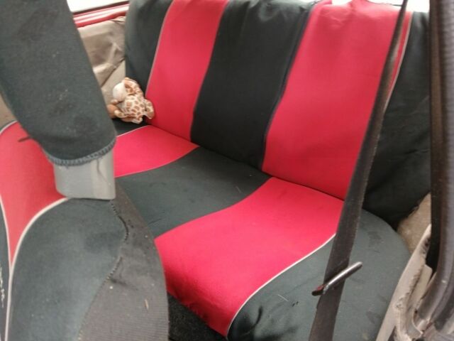 Красный Опель Корса, объемом двигателя 1.2 л и пробегом 3 тыс. км за 381 $, фото 4 на Automoto.ua