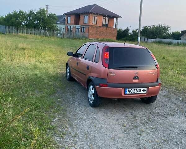Красный Опель Корса, объемом двигателя 1.69 л и пробегом 353 тыс. км за 3600 $, фото 3 на Automoto.ua