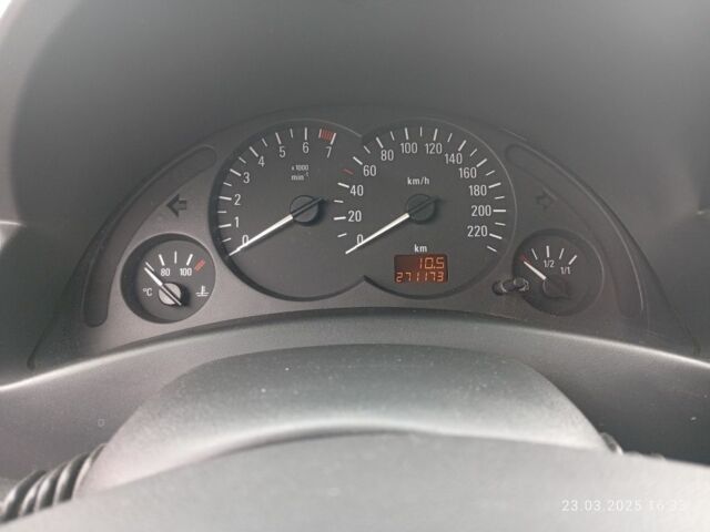 Червоний Опель Корса, об'ємом двигуна 1 л та пробігом 270 тис. км за 2936 $, фото 7 на Automoto.ua