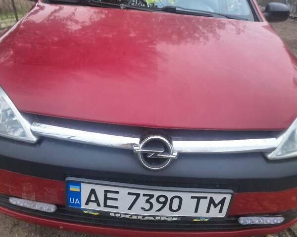 Опель Корса 2003 в Каменское - Днепродзержинск на Automoto.ua Красный Опель Корса, объемом двигателя 1 л и пробегом 153 тыс. км за 3200 $, фото 14 на Automoto.ua