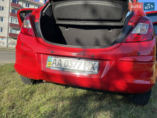 Красный Опель Корса, объемом двигателя 1.23 л и пробегом 135 тыс. км за 6000 $, фото 32 на Automoto.ua