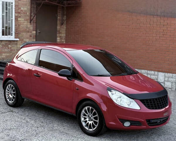 Красный Опель Корса, объемом двигателя 1.2 л и пробегом 147 тыс. км за 4950 $, фото 1 на Automoto.ua