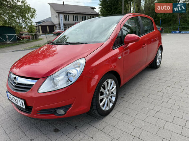 Красный Опель Корса, объемом двигателя 1.23 л и пробегом 127 тыс. км за 6600 $, фото 8 на Automoto.ua