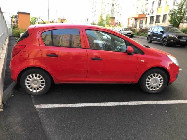 Красный Опель Корса, объемом двигателя 1.2 л и пробегом 85 тыс. км за 250000 $, фото 9 на Automoto.ua