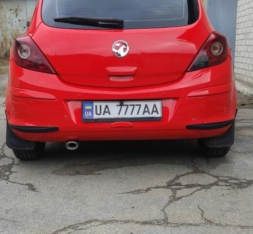Опель Корса 2008 в Харькове на Automoto.ua Красный Опель Корса, объемом двигателя 1 л и пробегом 115 тыс. км за 3700 $, фото 1 на Automoto.ua
