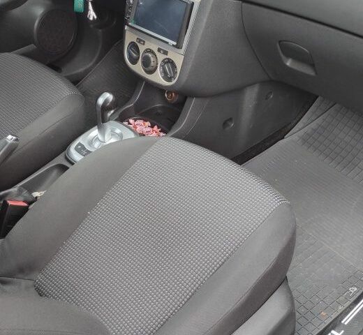 Опель Корса 2008 в Харькове на Automoto.ua Красный Опель Корса, объемом двигателя 1 л и пробегом 115 тыс. км за 3700 $, фото 4 на Automoto.ua