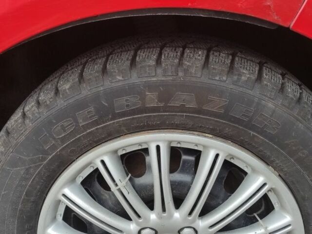 Опель Корса 2008 в Харькове на Automoto.ua Красный Опель Корса, объемом двигателя 1 л и пробегом 115 тыс. км за 3700 $, фото 5 на Automoto.ua