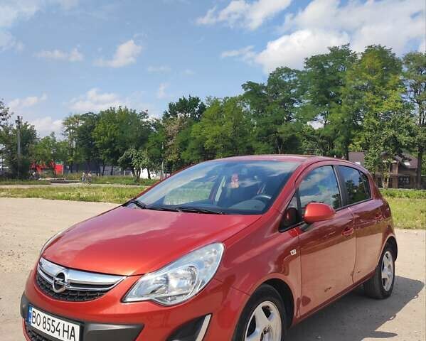 Красный Опель Корса, объемом двигателя 1.36 л и пробегом 184 тыс. км за 6000 $, фото 14 на Automoto.ua