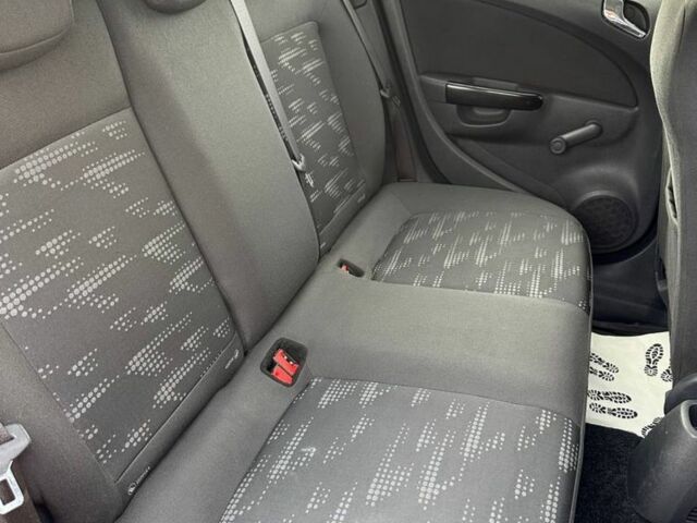 Червоний Опель Корса, об'ємом двигуна 1.2 л та пробігом 77 тис. км за 5800 $, фото 5 на Automoto.ua