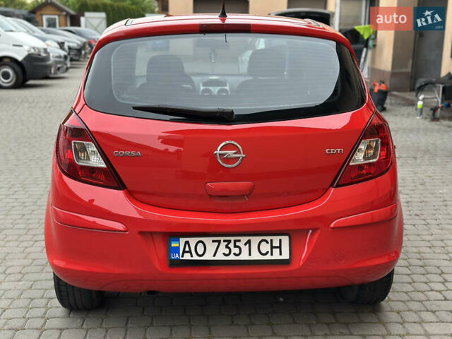 Красный Опель Корса, объемом двигателя 1.25 л и пробегом 176 тыс. км за 6500 $, фото 4 на Automoto.ua