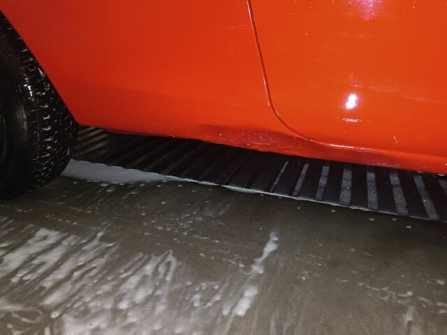 Красный Опель Корса, объемом двигателя 1.2 л и пробегом 260 тыс. км за 3500 $, фото 3 на Automoto.ua