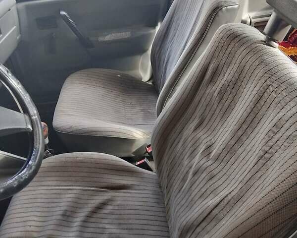 Красный Опель Корса, объемом двигателя 1.2 л и пробегом 200 тыс. км за 500 $, фото 13 на Automoto.ua