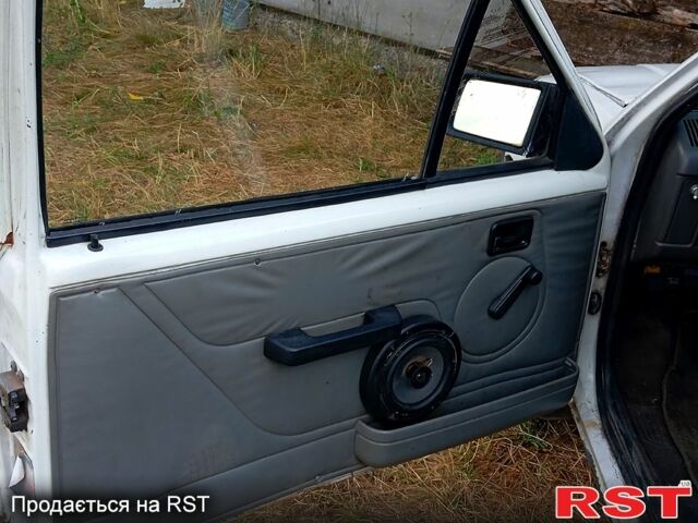 Опель Корса, объемом двигателя 1.4 л и пробегом 97 тыс. км за 600 $, фото 4 на Automoto.ua