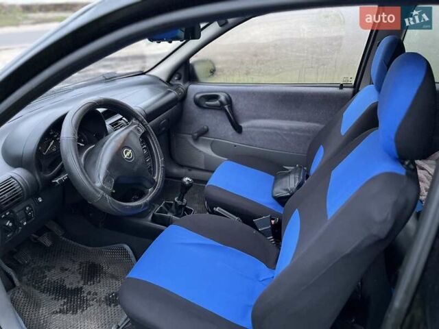 Опель Корса, объемом двигателя 1.4 л и пробегом 226 тыс. км за 1850 $, фото 7 на Automoto.ua