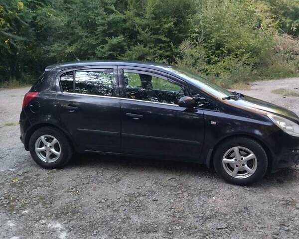 Опель Корса, объемом двигателя 1.23 л и пробегом 170 тыс. км за 4400 $, фото 6 на Automoto.ua
