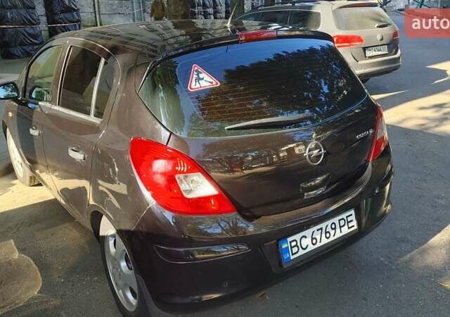 Опель Корса, об'ємом двигуна 1.2 л та пробігом 127 тис. км за 5600 $, фото 10 на Automoto.ua