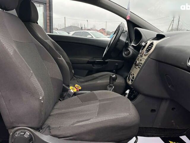 Опель Корса, объемом двигателя 1.3 л и пробегом 265 тыс. км за 3999 $, фото 15 на Automoto.ua